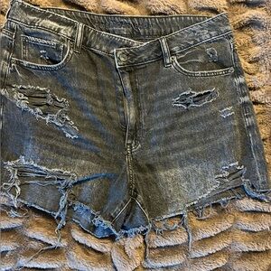 American Eagle Outfitters women’s size 12 black jean shorts with cross button.
